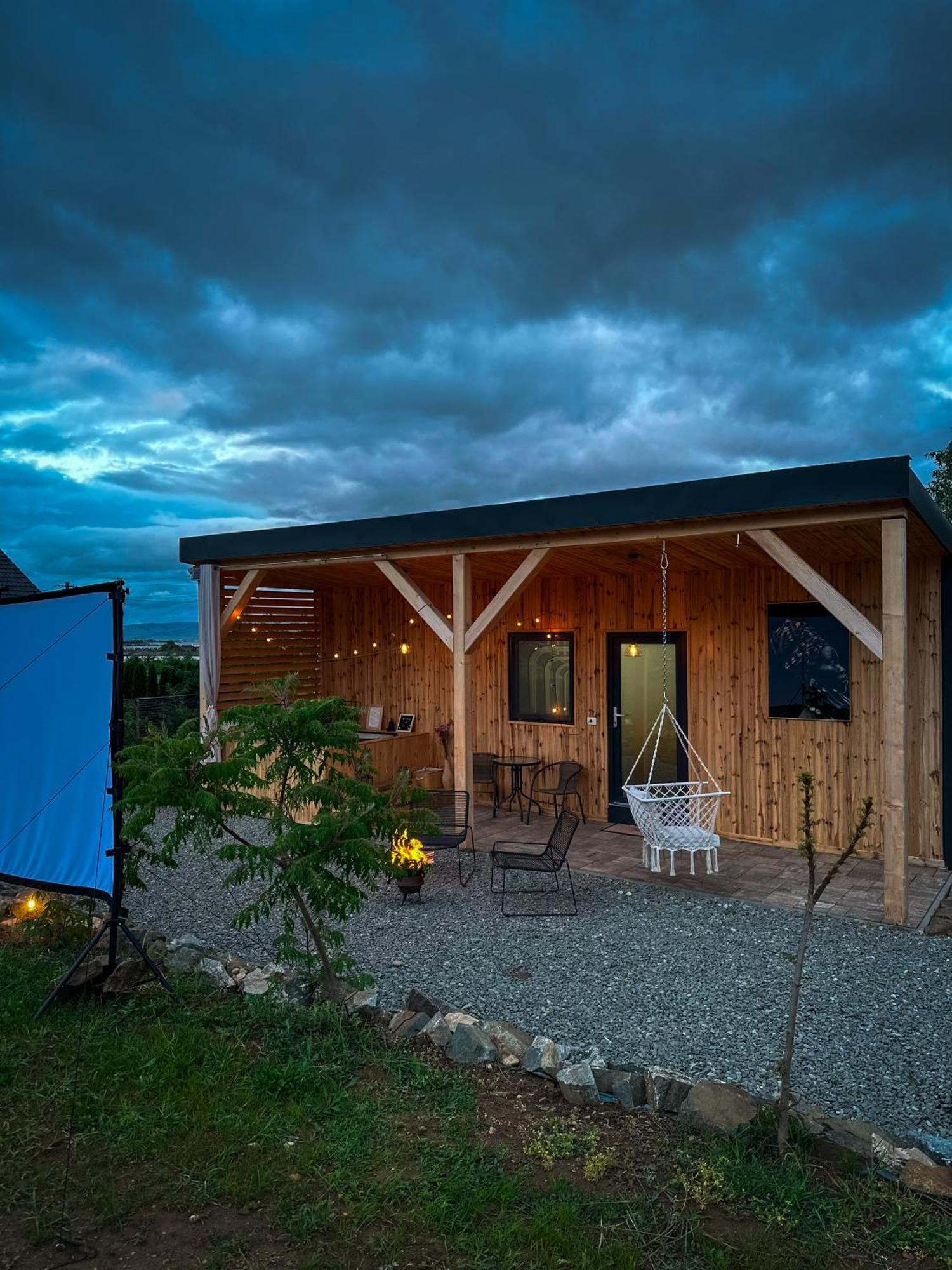 Kubiq Transalpina Villa Petresti Exterior photo