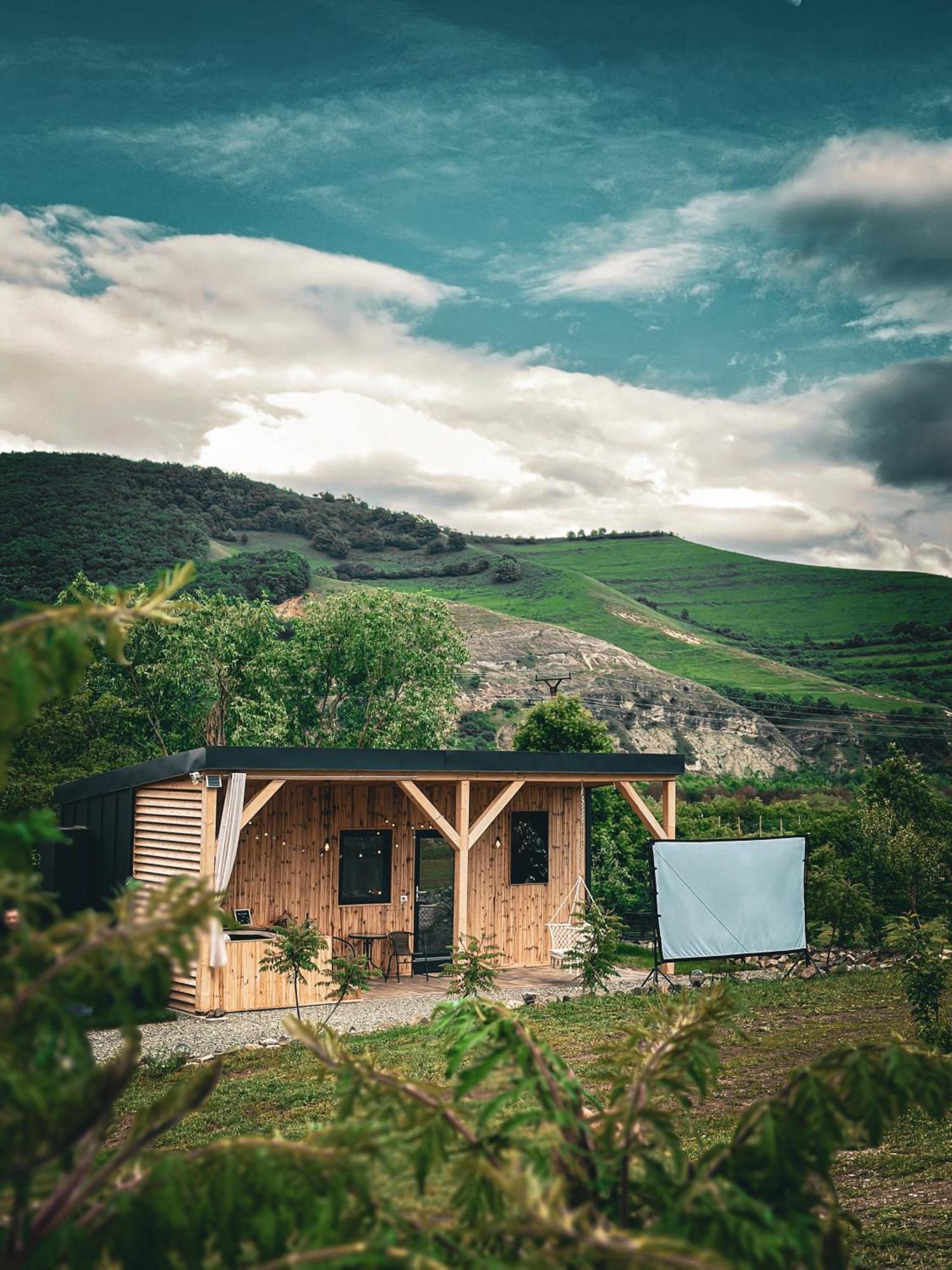 Kubiq Transalpina Villa Petresti Exterior photo